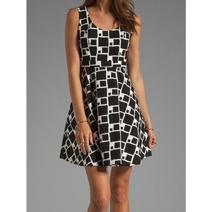 Shoshanna Black & Ivory Fit & Flare Dress Size 2